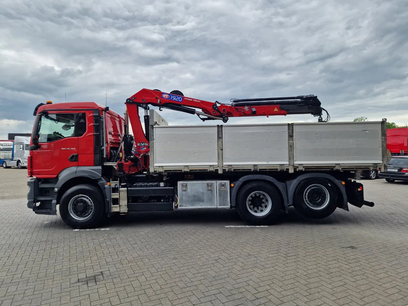 MAN TGS 26.360 6x4 Hydrodrive / Crane HMF1920K-RCS / 3 way tipper HMF / Low KM 110.700! - Camion cu macara: Foto 5 MAN TGS 26.360 6x4 Hydrodrive / Crane HMF1920K-RCS / 3 way tipper HMF / Low KM 110.700! - Camion cu macara: Foto 5