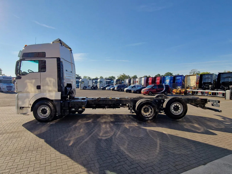 MAN TGX 26.500 6x2 XXL - Chassis - Full air - Night clima - AS Tronic - - Camion şasiu: Foto 4 MAN TGX 26.500 6x2 XXL - Chassis - Full air - Night clima - AS Tronic - - Camion şasiu: Foto 4