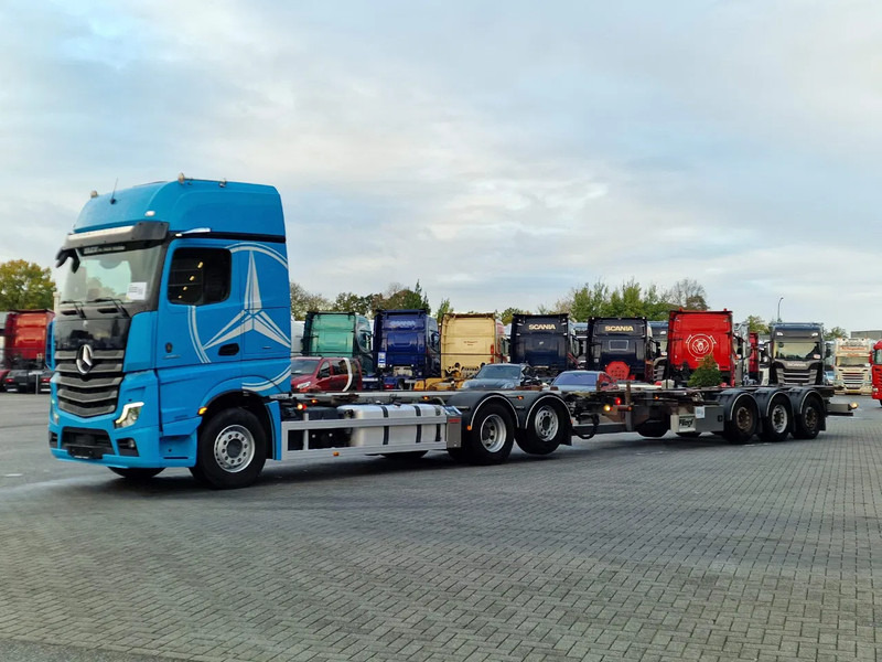 Mercedes-Benz Actros 2553 6x2 - BDF - Retarder - 4.90 WB - Full air + Fliegl trailer 2017 - Camion transport containere/ Swap body: Foto 3 Mercedes-Benz Actros 2553 6x2 - BDF - Retarder - 4.90 WB - Full air + Fliegl trailer 2017 - Camion transport containere/ Swap body: Foto 3