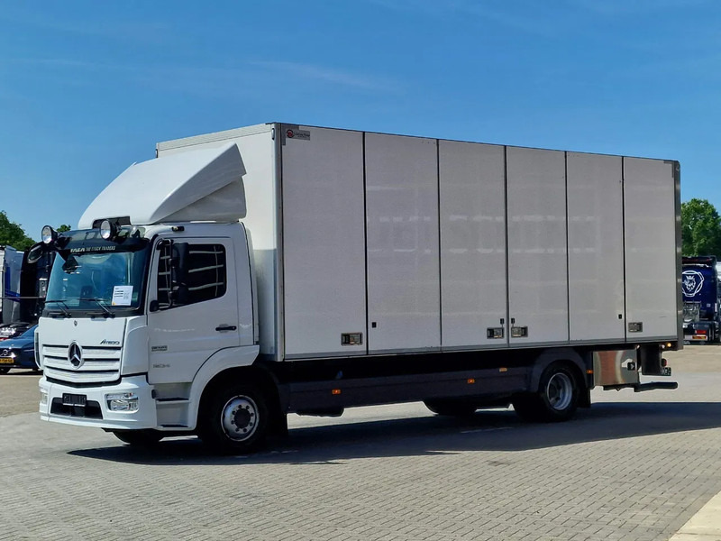 Mercedes-Benz Atego 1524 Box with sidedoors - Zepro loadlift - Full air - Euro 6 - Automatic - Camera system - Camion furgon: Foto 3 Mercedes-Benz Atego 1524 Box with sidedoors - Zepro loadlift - Full air - Euro 6 - Automatic - Camera system - Camion furgon: Foto 3