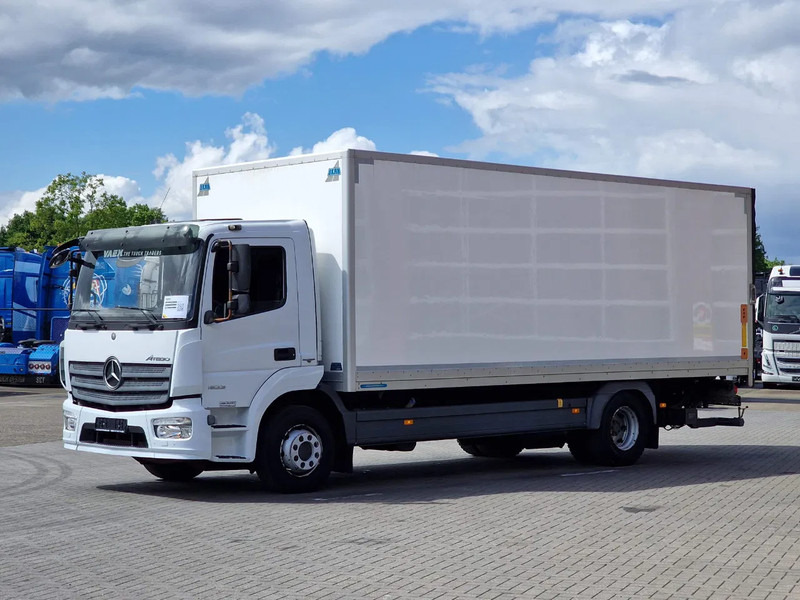 Mercedes-Benz Atego 4x2 - 170 KW/230PS - Box - Zepro loadlift - Euro 6 - Camion furgon: Foto 3 Mercedes-Benz Atego 4x2 - 170 KW/230PS - Box - Zepro loadlift - Euro 6 - Camion furgon: Foto 3