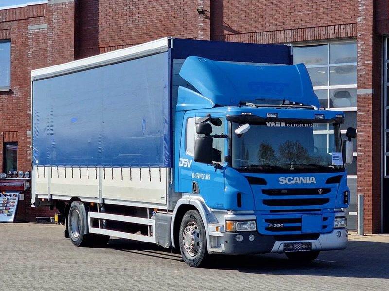 Scania P320 4x2 - Side boars - Loadlift - Full air - Navi - Camion cu prelată: Foto 1 Scania P320 4x2 - Side boars - Loadlift - Full air - Navi - Camion cu prelată: Foto 1