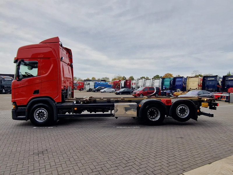 Scania R500 NGS 6x2 - BDF - Retarder - 4.95 WB - Full air - Fridge - Navi - Led - Camion transport containere/ Swap body: Foto 4 Scania R500 NGS 6x2 - BDF - Retarder - 4.95 WB - Full air - Fridge - Navi - Led - Camion transport containere/ Swap body: Foto 4