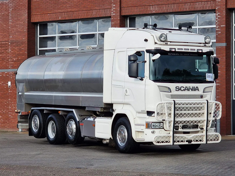 Scania R520 V8 8x2*4 - Tank - 19.000L - 4 compartments - Pump and counter - Retarder - Camion cisternă: Foto 1 Scania R520 V8 8x2*4 - Tank - 19.000L - 4 compartments - Pump and counter - Retarder - Camion cisternă: Foto 1