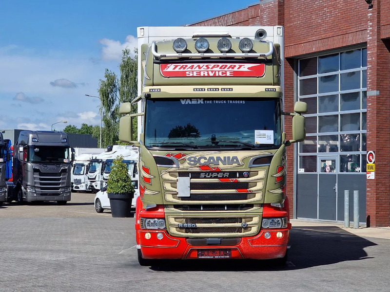 Scania R580 V8 Topline 6x2 - Box with sidedoors - Retarder - Full air - 4.55WB - Camion furgon: Foto 2 Scania R580 V8 Topline 6x2 - Box with sidedoors - Retarder - Full air - 4.55WB - Camion furgon: Foto 2