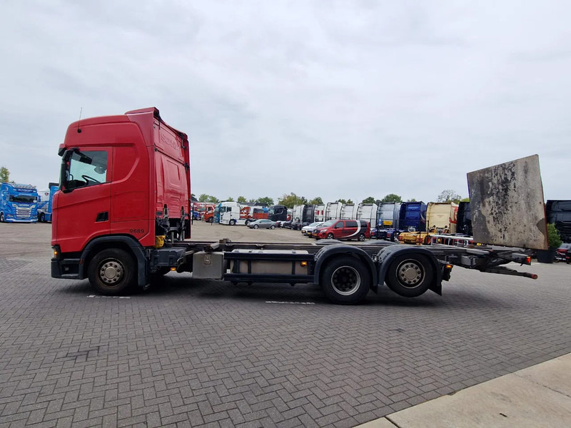 Scania S500 NGS Highline 6x2 - BDF - Full air - Loadlift - Navi - Retarder - Camion transport containere/ Swap body: Foto 4 Scania S500 NGS Highline 6x2 - BDF - Full air - Loadlift - Navi - Retarder - Camion transport containere/ Swap body: Foto 4
