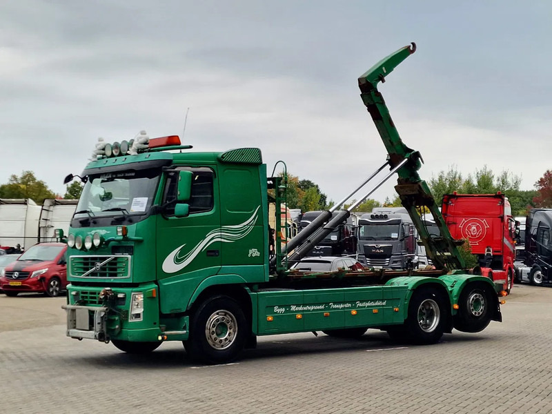 Volvo FH 13.440 6x2*4 - HIAB Hooklift 17T - Euro 5 - I shift - Steering axle - Camion cu cârlig: Foto 3 Volvo FH 13.440 6x2*4 - HIAB Hooklift 17T - Euro 5 - I shift - Steering axle - Camion cu cârlig: Foto 3