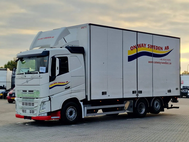 Volvo FH 13.460 lowroof 6x2 - Box with Sidedoors - 480 WB - Full air - Camion furgon: Foto 3 Volvo FH 13.460 lowroof 6x2 - Box with Sidedoors - 480 WB - Full air - Camion furgon: Foto 3