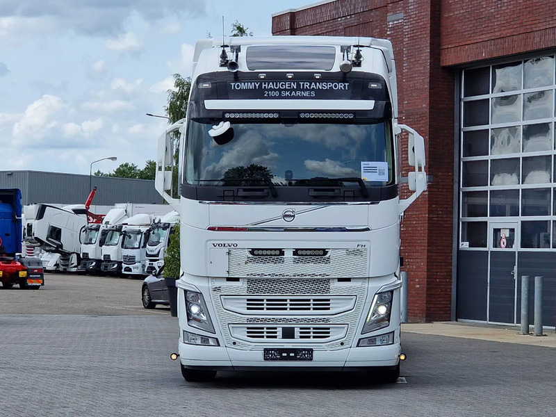 Volvo FH 13.500 Globetrotter XL 6x2 - BDF - Retarder - I parkcool - Full air - 4.90 WB - Camion transport containere/ Swap body: Foto 2 Volvo FH 13.500 Globetrotter XL 6x2 - BDF - Retarder - I parkcool - Full air - 4.90 WB - Camion transport containere/ Swap body: Foto 2