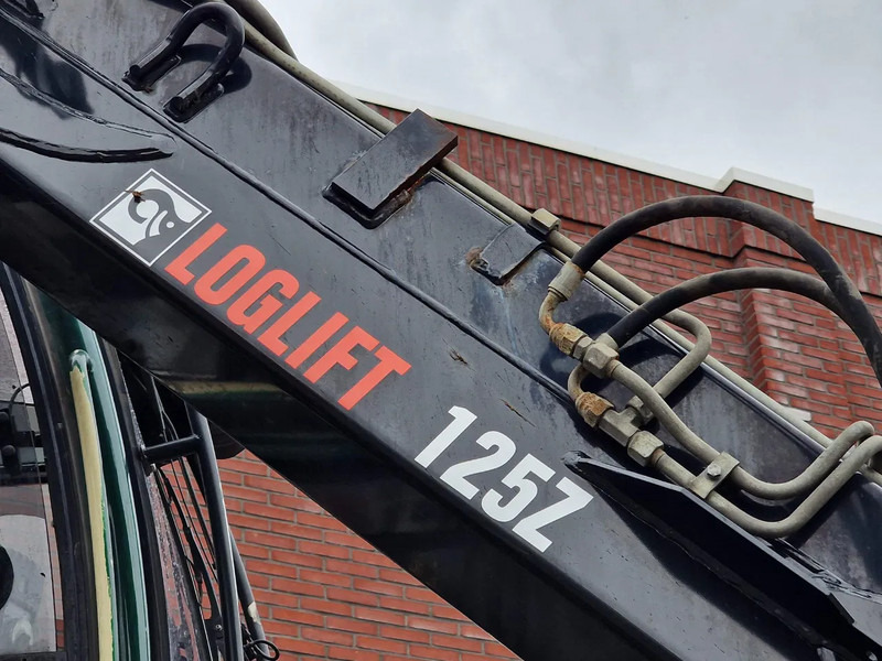 Camion forestier, Camion cu macara Volvo FH 13.540 6x4 - HIAB / Loglift F125Z 80 Crane - Krane - Grua year 2019: Foto 15