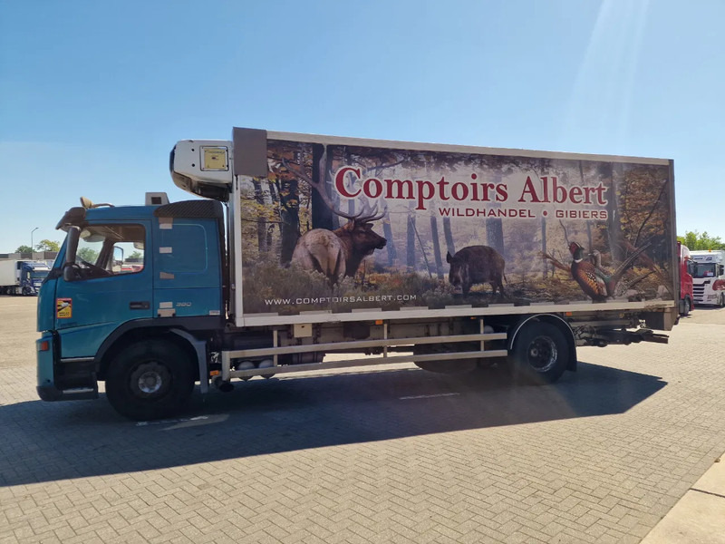 Volvo FM 12.380 4x2 - Frigo Carrier Supra - Loadlift - Hooks/Rohrbahnen/Vleeshang - Camion frigider: Foto 4 Volvo FM 12.380 4x2 - Frigo Carrier Supra - Loadlift - Hooks/Rohrbahnen/Vleeshang - Camion frigider: Foto 4