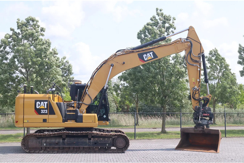 Caterpillar 323 07A | ROTOTILT | GPS NOVATRON | OILQUICK | FULL OPTION - Excavator pe şenile: Foto 4 Caterpillar 323 07A | ROTOTILT | GPS NOVATRON | OILQUICK | FULL OPTION - Excavator pe şenile: Foto 4