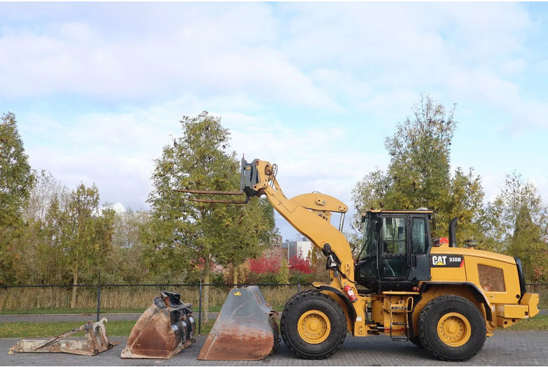 Caterpillar 938 M | 2X BUCKET | JIB | FORKS | BSS | GOOD CONDITION - Încărcător frontal pe pneuri: Foto 1 Caterpillar 938 M | 2X BUCKET | JIB | FORKS | BSS | GOOD CONDITION - Încărcător frontal pe pneuri: Foto 1