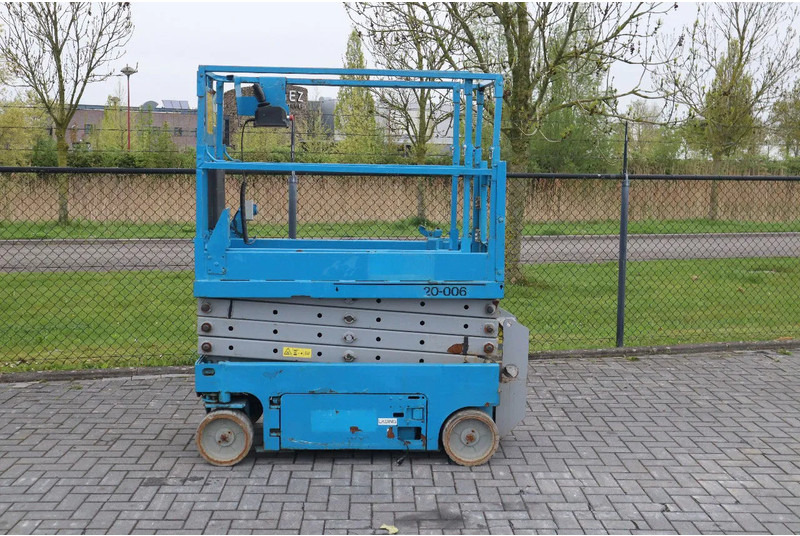Genie GS-1932 | 7.8 METER | 227 KG - Platforma foarfeca: Foto 1 Genie GS-1932 | 7.8 METER | 227 KG - Platforma foarfeca: Foto 1