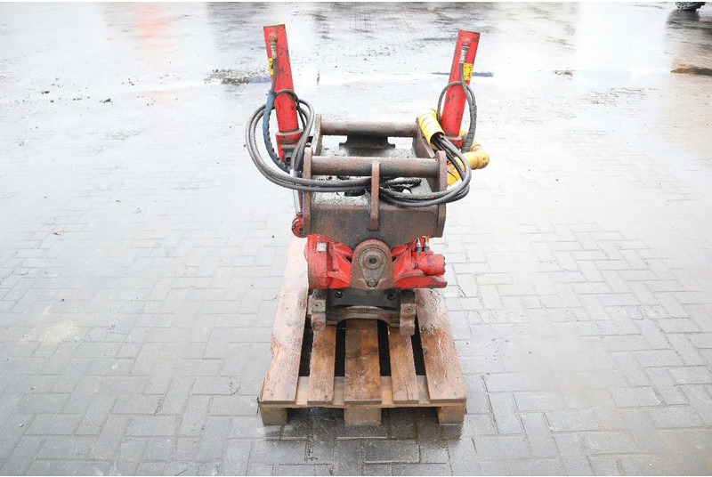INDEXATOR ROTOTILT RT80 | TILTROTATOR | S70 - Tiltrotator pentru Utilaje constructii: Foto 5 INDEXATOR ROTOTILT RT80 | TILTROTATOR | S70 - Tiltrotator pentru Utilaje constructii: Foto 5
