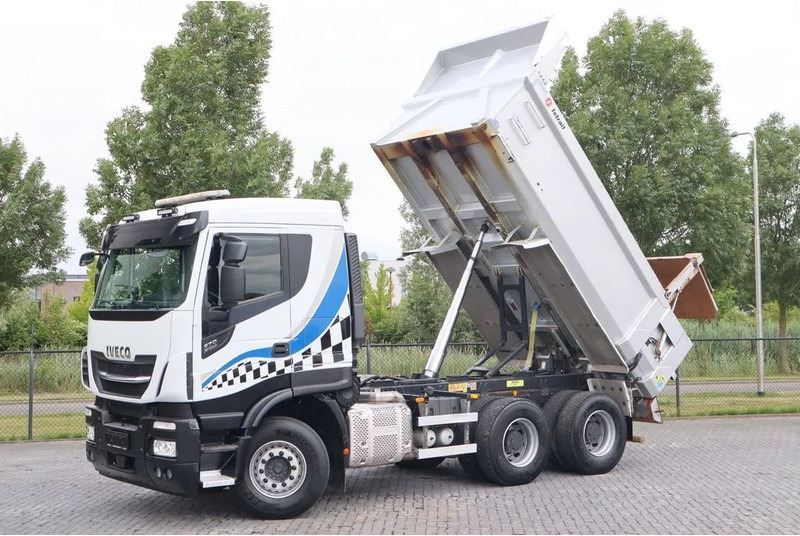 Iveco Stralis X-WAY 570 6X4 FULL STEEL BIG AXLES RETARDER EURO 6 - Camion basculantă: Foto 1 Iveco Stralis X-WAY 570 6X4 FULL STEEL BIG AXLES RETARDER EURO 6 - Camion basculantă: Foto 1