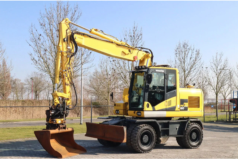 Komatsu PW160-11 | ENGCON TILTROTATOR | BUCKET | TRAILER HYDR. - Excavator pe roţi: Foto 2 Komatsu PW160-11 | ENGCON TILTROTATOR | BUCKET | TRAILER HYDR. - Excavator pe roţi: Foto 2