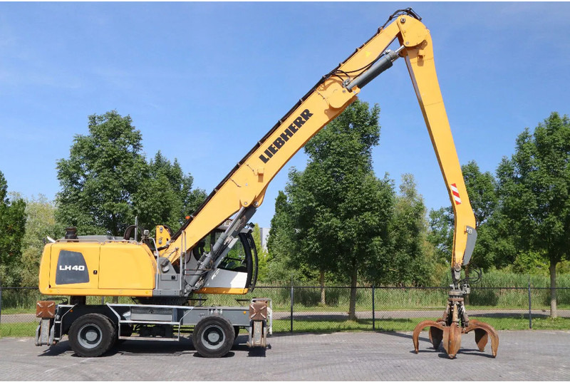 Liebherr LH 40 M LITRONIC | GRAB | QUICK COUPLER | 16 METER - Excavator pe roţi: Foto 4 Liebherr LH 40 M LITRONIC | GRAB | QUICK COUPLER | 16 METER - Excavator pe roţi: Foto 4