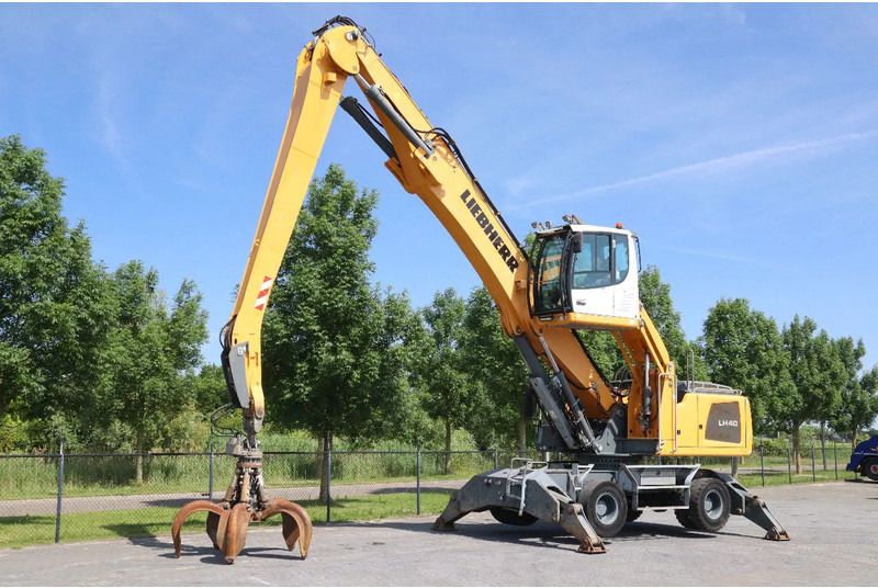 Liebherr LH 40 M LITRONIC | GRAB | QUICK COUPLER | 16 METER - Excavator pe roţi: Foto 2 Liebherr LH 40 M LITRONIC | GRAB | QUICK COUPLER | 16 METER - Excavator pe roţi: Foto 2
