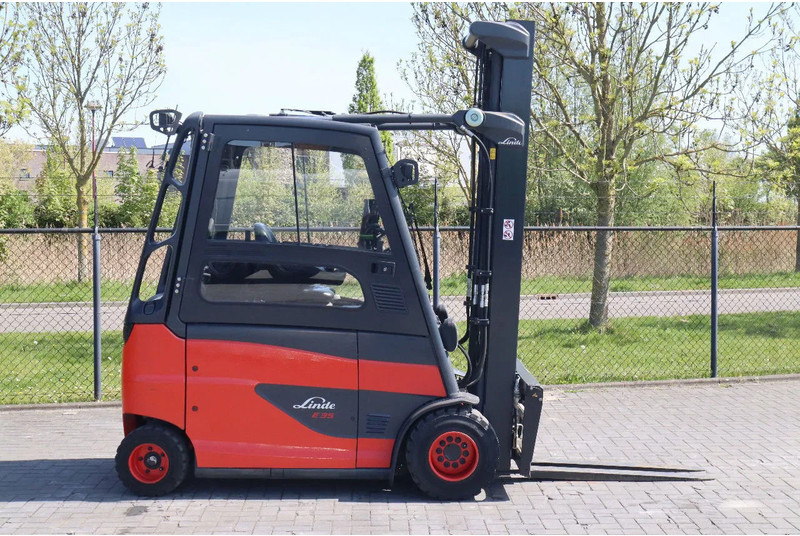 Linde E35 HL-01 | SIDESHIFT | POSITIONERS | LOW HOURS - Electrostivuitor: Foto 4 Linde E35 HL-01 | SIDESHIFT | POSITIONERS | LOW HOURS - Electrostivuitor: Foto 4