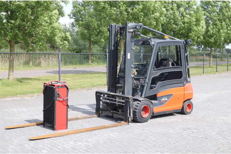 Linde E35 L-01 | DUPLEX | SIDESHIFT | POSITIONERS | LOW HOURS - Electrostivuitor: Foto 2 Linde E35 L-01 | DUPLEX | SIDESHIFT | POSITIONERS | LOW HOURS - Electrostivuitor: Foto 2