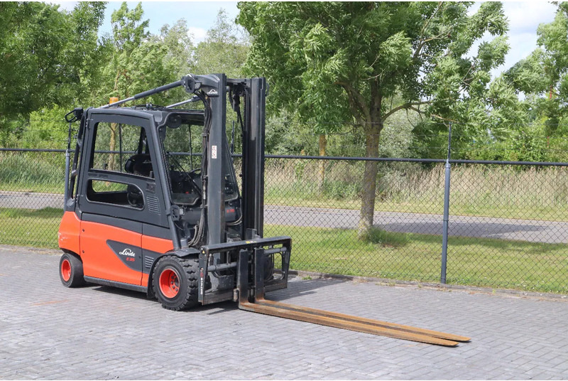 Linde E35 L-01 | DUPLEX | SIDESHIFT | POSITIONERS | LOW HOURS - Electrostivuitor: Foto 5 Linde E35 L-01 | DUPLEX | SIDESHIFT | POSITIONERS | LOW HOURS - Electrostivuitor: Foto 5