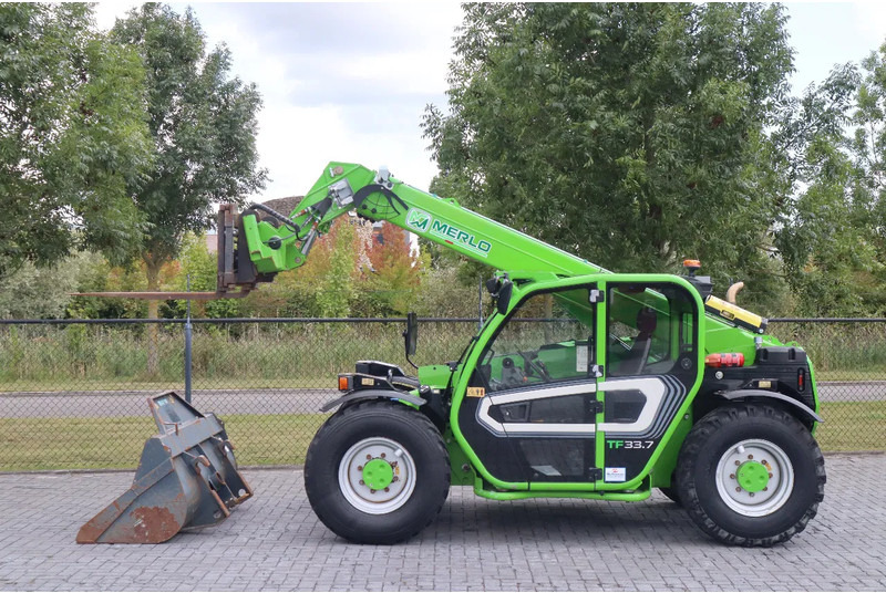 Merlo TF33.7-115LC TURBOFARMER | 40KM/H | BSS | FORKS | BUCKET - Stivuitor telescopic: Foto 1 Merlo TF33.7-115LC TURBOFARMER | 40KM/H | BSS | FORKS | BUCKET - Stivuitor telescopic: Foto 1