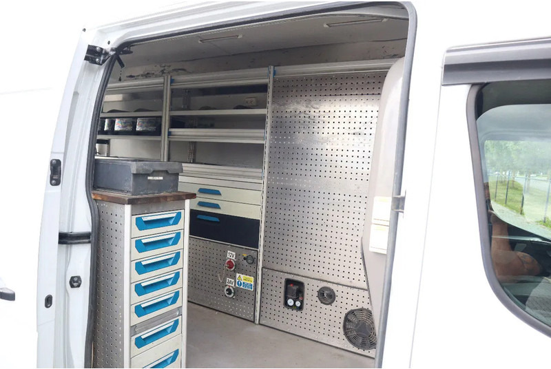 Autoutilitară box Renault Master 160 DCI | L3H3 | WORKSHOP | WERKSTATT | 5 TON: Foto 11 Autoutilitară box Renault Master 160 DCI | L3H3 | WORKSHOP | WERKSTATT | 5 TON: Foto 11