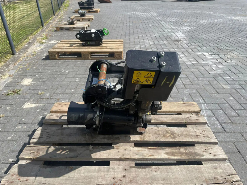 STEELWRIST STEELWRIST X06 S40 | TILT ROTATOR | VLS | FPL | RF | NEW / UNUSED - Tiltrotator pentru Utilaje constructii: Foto 4 STEELWRIST STEELWRIST X06 S40 | TILT ROTATOR | VLS | FPL | RF | NEW / UNUSED - Tiltrotator pentru Utilaje constructii: Foto 4