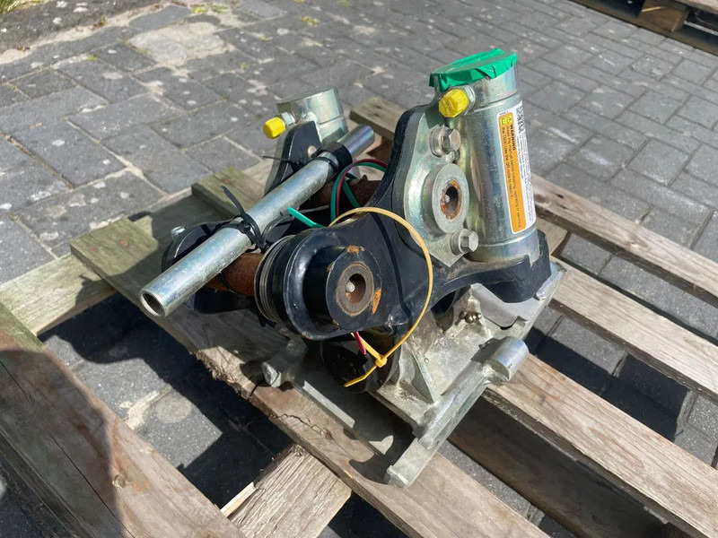 STEELWRIST TMX S30 -180HA | TILT QUICKCOUPLER | TILTING COUPLER | NEW - Tiltrotator pentru Utilaje constructii: Foto 3 STEELWRIST TMX S30 -180HA | TILT QUICKCOUPLER | TILTING COUPLER | NEW - Tiltrotator pentru Utilaje constructii: Foto 3