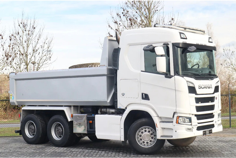 Scania R650 V8 NGS | 6X4 | FULL STEEL | BIG AXLES | RETARDER | EURO 6 - Camion basculantă: Foto 2 Scania R650 V8 NGS | 6X4 | FULL STEEL | BIG AXLES | RETARDER | EURO 6 - Camion basculantă: Foto 2