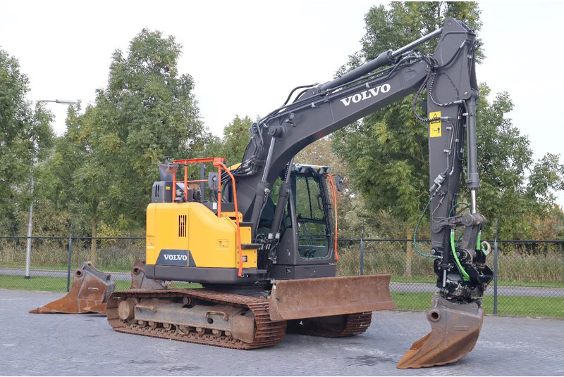 Volvo ECR145E | ECR145 EL | TILTROTATOR | 3X BUCKET | DIG ASSIST | DOZER - Excavator pe şenile: Foto 5 Volvo ECR145E | ECR145 EL | TILTROTATOR | 3X BUCKET | DIG ASSIST | DOZER - Excavator pe şenile: Foto 5