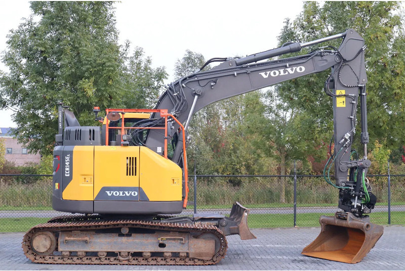 Volvo ECR145E | ECR145 EL | TILTROTATOR | 3X BUCKET | DIG ASSIST | DOZER - Excavator pe şenile: Foto 4 Volvo ECR145E | ECR145 EL | TILTROTATOR | 3X BUCKET | DIG ASSIST | DOZER - Excavator pe şenile: Foto 4