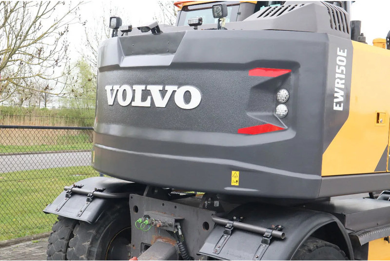 Leasing de Volvo EWR 150 E | ROTOTILT | BUCKET | TRAILER HYDR Volvo EWR 150 E | ROTOTILT | BUCKET | TRAILER HYDR: Foto 10 Leasing de Volvo EWR 150 E | ROTOTILT | BUCKET | TRAILER HYDR Volvo EWR 150 E | ROTOTILT | BUCKET | TRAILER HYDR: Foto 10