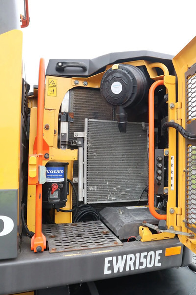 Leasing de Volvo EWR 150 E | ROTOTILT | BUCKET | TRAILER HYDR Volvo EWR 150 E | ROTOTILT | BUCKET | TRAILER HYDR: Foto 13 Leasing de Volvo EWR 150 E | ROTOTILT | BUCKET | TRAILER HYDR Volvo EWR 150 E | ROTOTILT | BUCKET | TRAILER HYDR: Foto 13