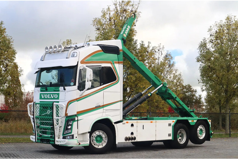 Volvo FH 16.750 | 6X2*4 | RETARDER | STEERING AXLE | JOAB HOOK | EURO 6 - Camion cu cârlig: Foto 1 Volvo FH 16.750 | 6X2*4 | RETARDER | STEERING AXLE | JOAB HOOK | EURO 6 - Camion cu cârlig: Foto 1
