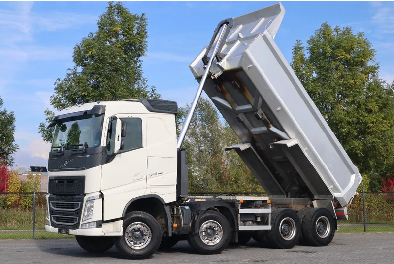 Volvo FH 540 | 8X4 | BIG AXLES | RETARDER | EURO 6 - Camion basculantă: Foto 1 Volvo FH 540 | 8X4 | BIG AXLES | RETARDER | EURO 6 - Camion basculantă: Foto 1