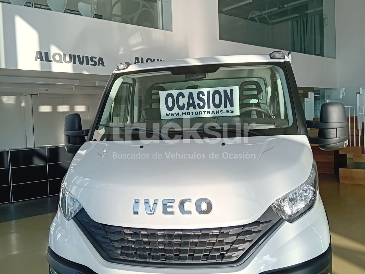 IVECO 35C16H - Autoutilitară cu platformă: Foto 2 IVECO 35C16H - Autoutilitară cu platformă: Foto 2