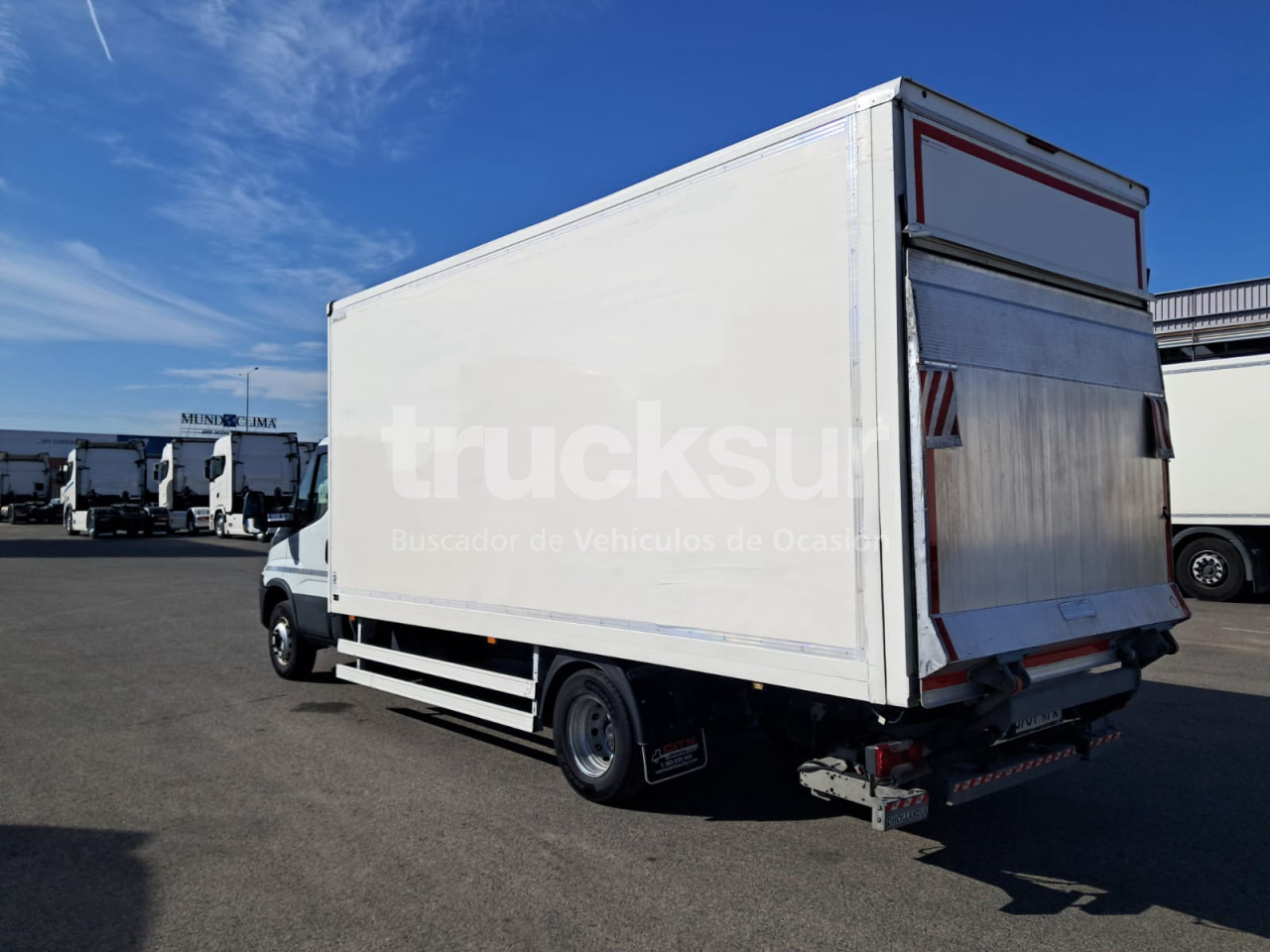 IVECO 72C18 P/E - Camion furgon: Foto 4 IVECO 72C18 P/E - Camion furgon: Foto 4