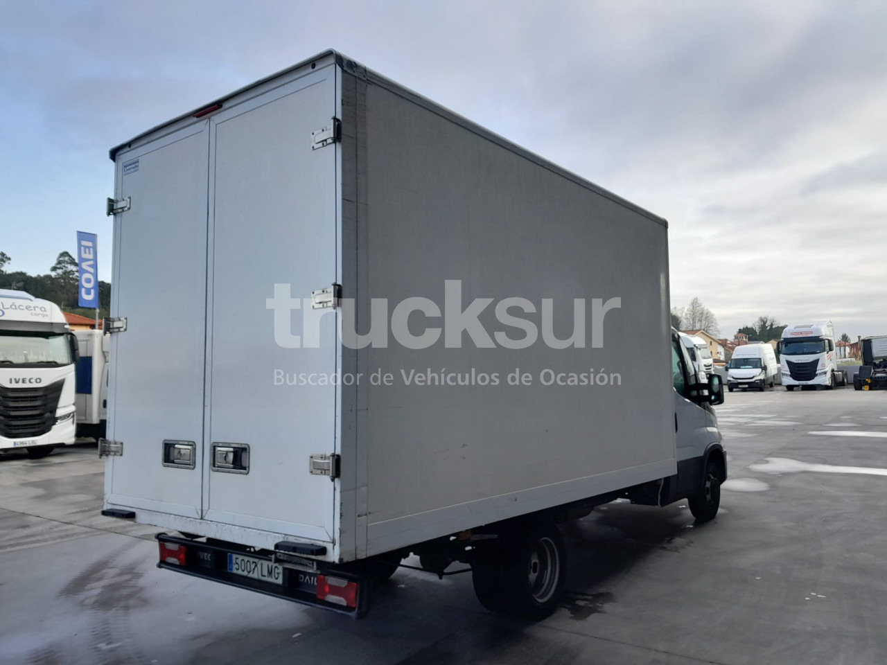 IVECO DAILY 35C16H - Autoutilitară box: Foto 3 IVECO DAILY 35C16H - Autoutilitară box: Foto 3