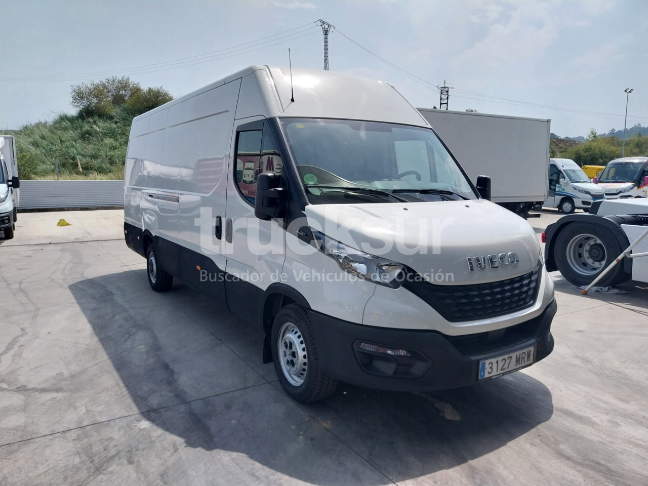 IVECO DAILY 35S16 16M3 - Autoutilitară box: Foto 2 IVECO DAILY 35S16 16M3 - Autoutilitară box: Foto 2