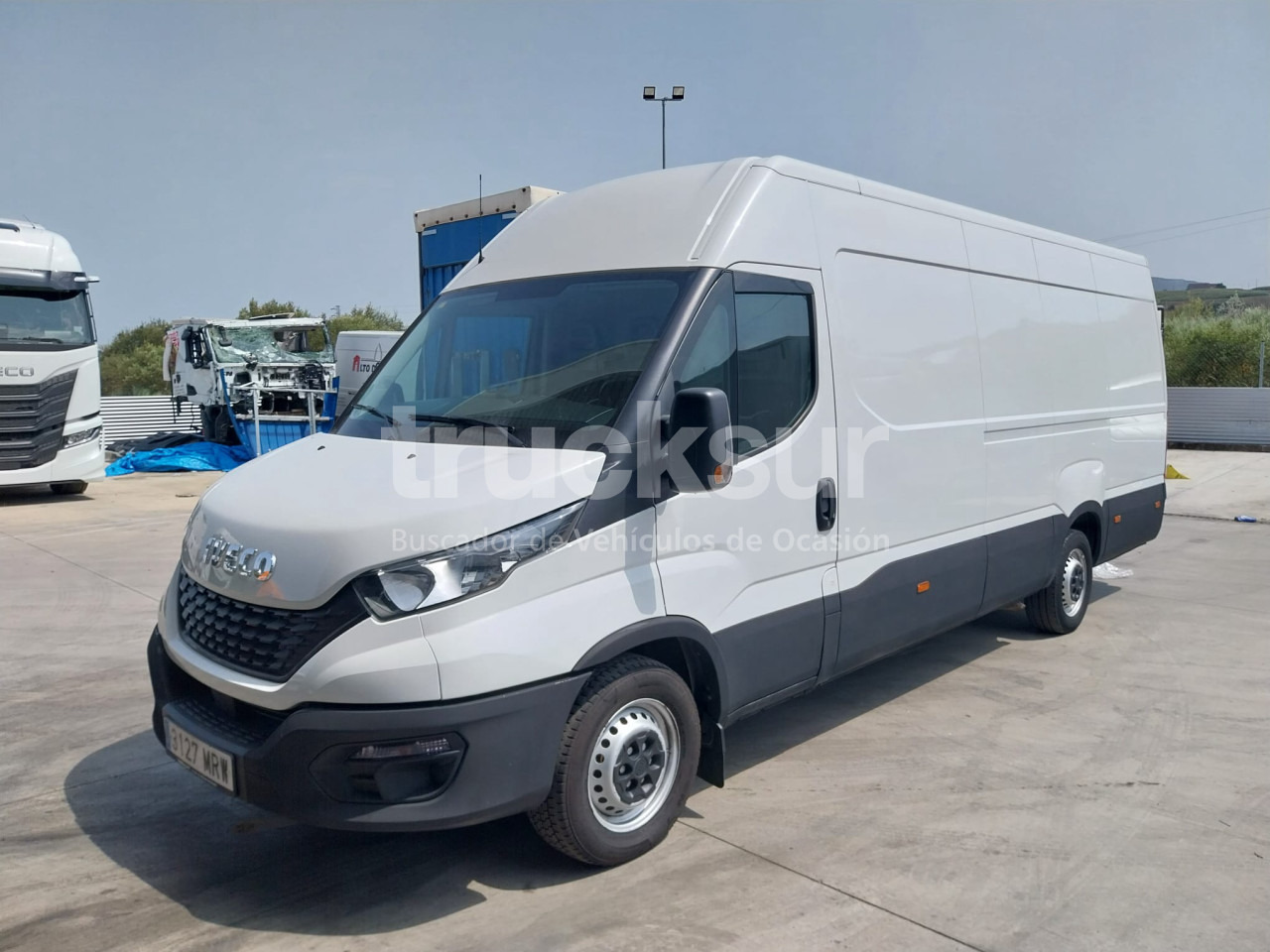 IVECO DAILY 35S16 16M3 - Autoutilitară box: Foto 1 IVECO DAILY 35S16 16M3 - Autoutilitară box: Foto 1