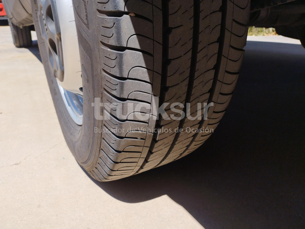 Autoutilitară box IVECO DAILY 35S16 F 12M3: Foto 13