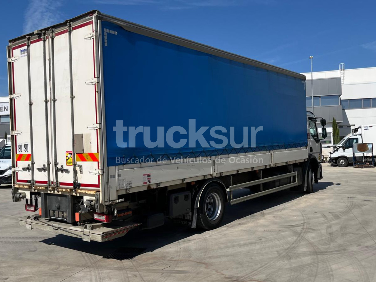 RENAULT D18.320 - Camion cu prelată: Foto 4 RENAULT D18.320 - Camion cu prelată: Foto 4