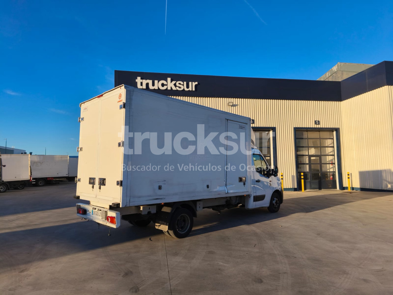 RENAULT MASTER 165.35 GV - Autoutilitară box: Foto 4 RENAULT MASTER 165.35 GV - Autoutilitară box: Foto 4