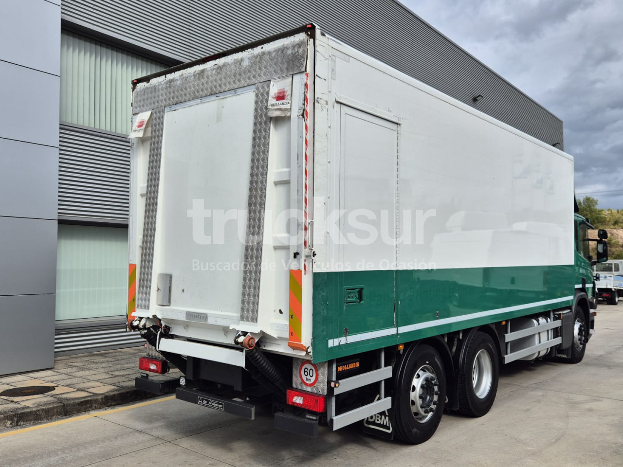 SCANIA P320.26 ejes 6x2*4 - Camion furgon: Foto 4 SCANIA P320.26 ejes 6x2*4 - Camion furgon: Foto 4