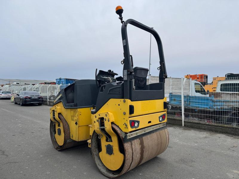 Bomag BW138 AD-5 - Cilindru compactor pentru asfalt: Foto 3 Bomag BW138 AD-5 - Cilindru compactor pentru asfalt: Foto 3