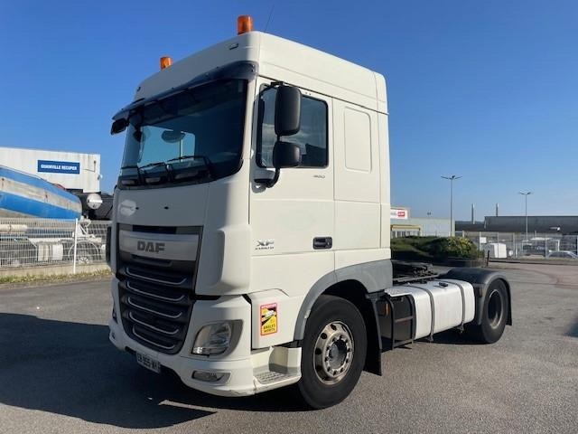 DAF XF105 - Cap tractor: Foto 1 DAF XF105 - Cap tractor: Foto 1