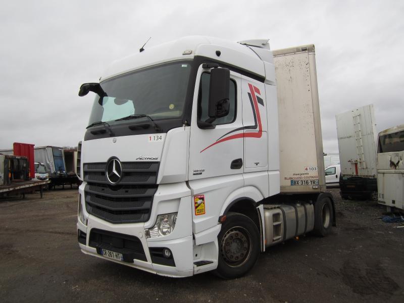 Mercedes Actros 1845 - Cap tractor: Foto 1 Mercedes Actros 1845 - Cap tractor: Foto 1