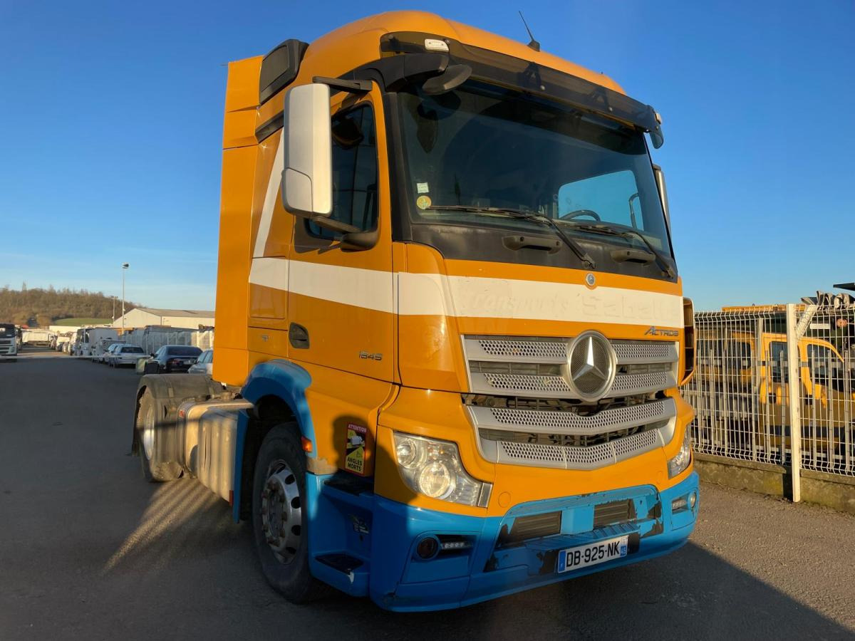 Mercedes Actros 1845 - Cap tractor: Foto 2 Mercedes Actros 1845 - Cap tractor: Foto 2